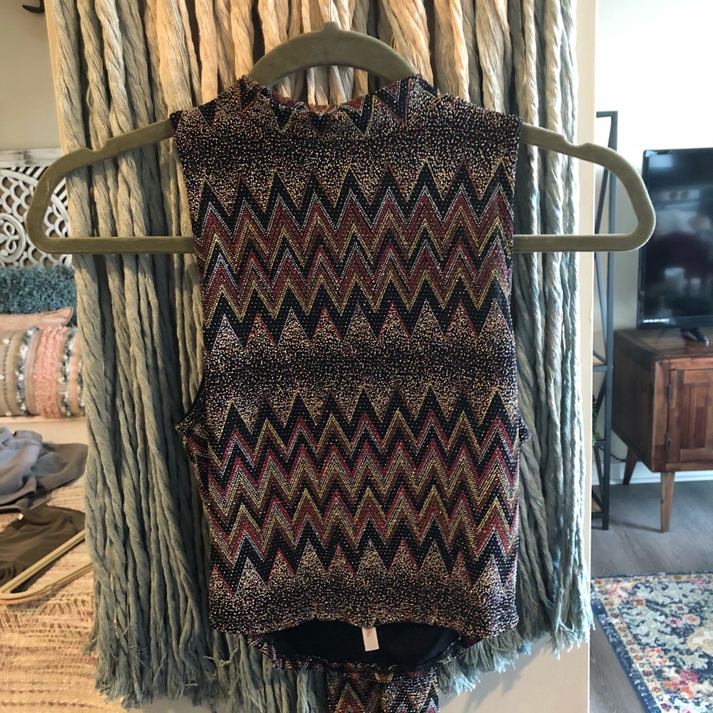 Sexy going out halter crop top